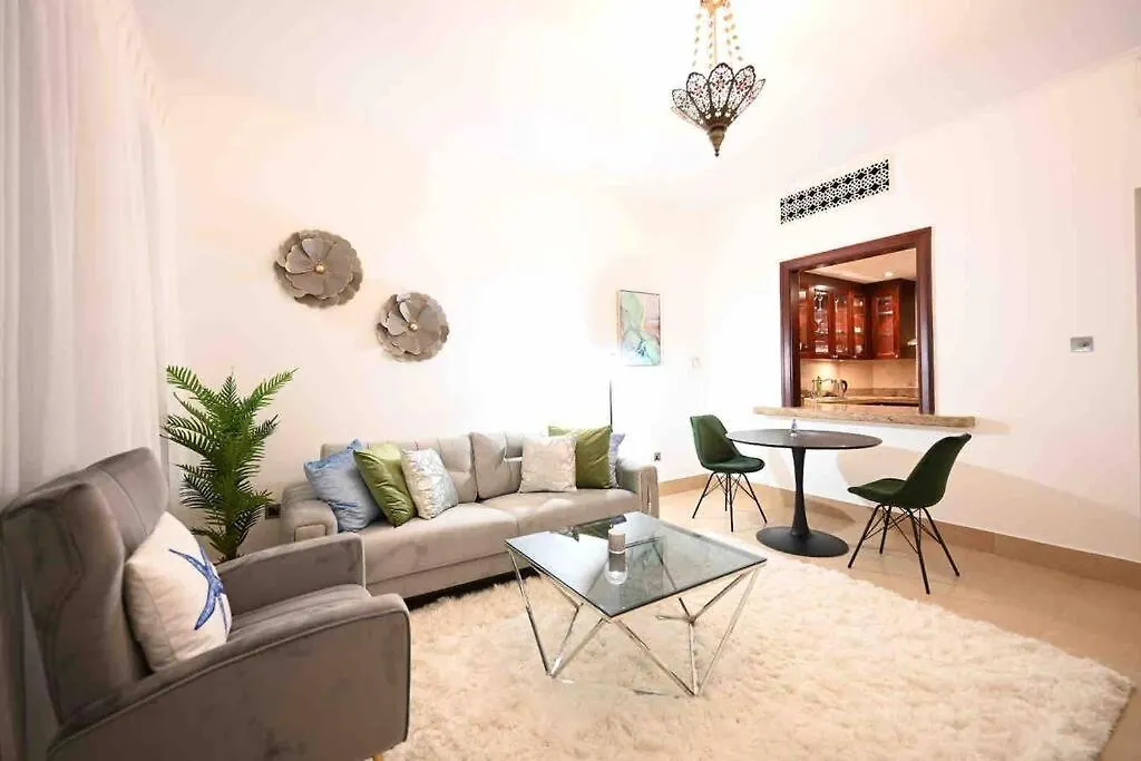 Brand New Furniture . Close To Dubai Mall. 公寓