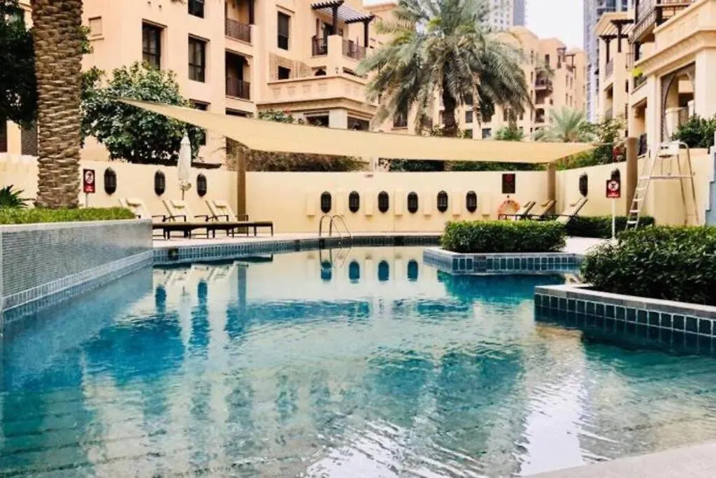 Brand New Furniture . Close To Dubai Mall.